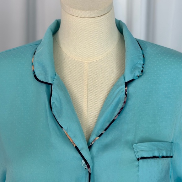 Van Winkle & Co.Blue Pajama Set with Notched Lapel and Short Sleeves (734) - Picture 7 of 15